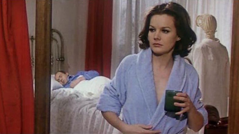 кадр из фильма L'Harem