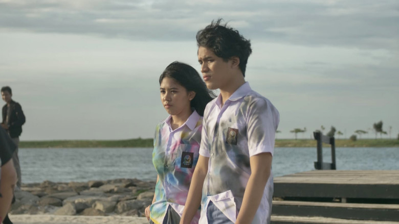 кадр из фильма As The Sun Sets