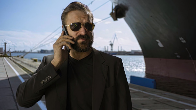 кадр из фильма Solid Gold