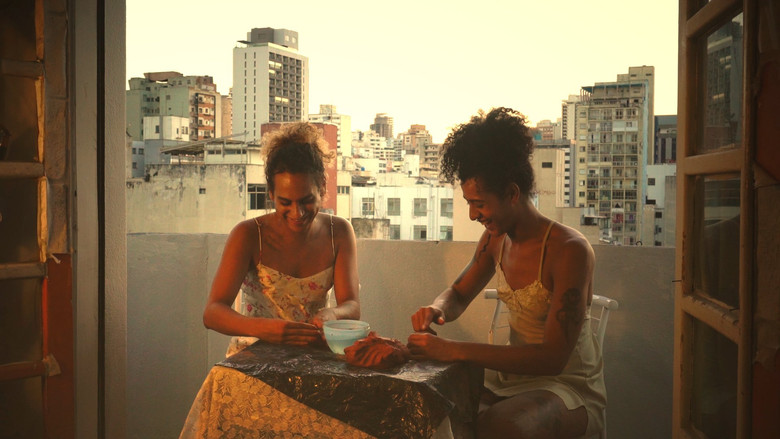 кадр из фильма Corpos de Barro