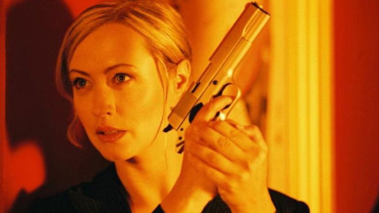 кадр из фильма Вне досягаемости