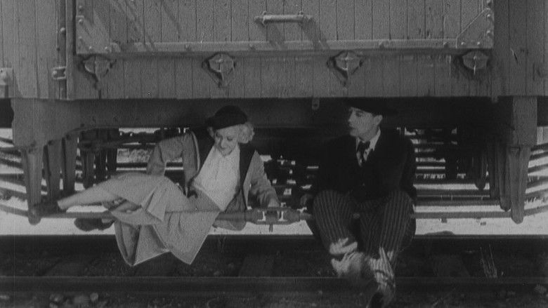 кадр из фильма The E-Flat Man