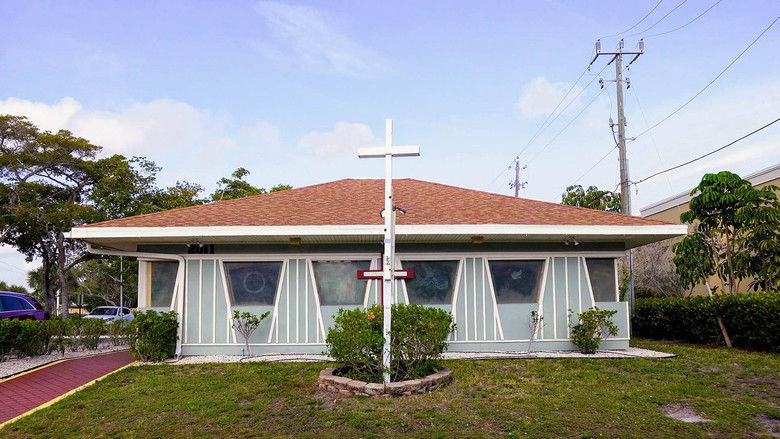 кадр из фильма Slice of Life: The American Dream. In Former Pizza Huts.