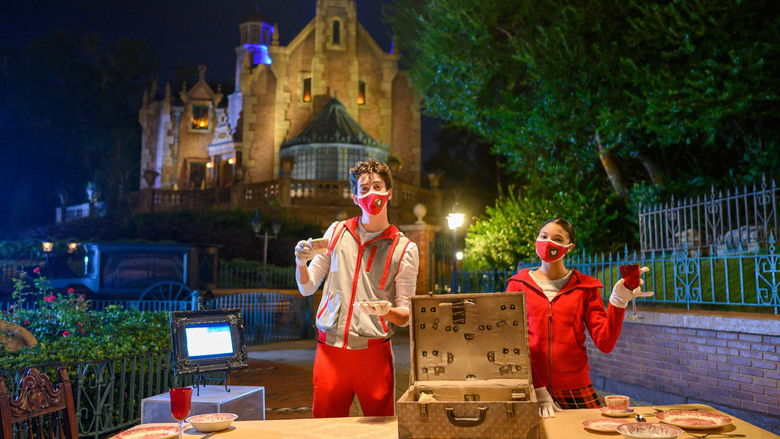 кадр из фильма Disney Holiday Magic Quest