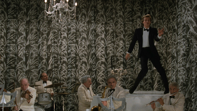 кадр из фильма Совершенно секретно!