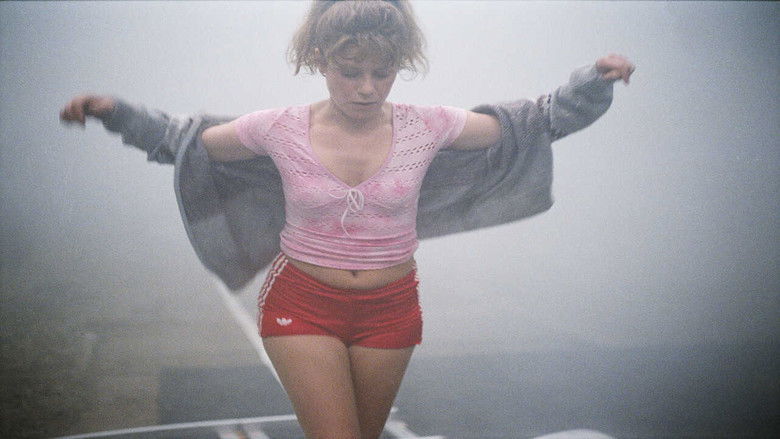 кадр из фильма Darling