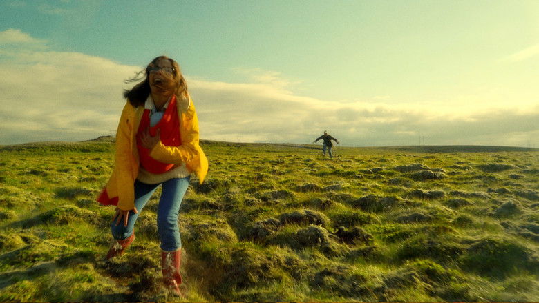 кадр из фильма Он вылупился