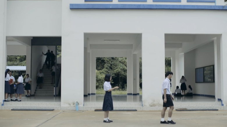 кадр из фильма รักเธอให้น้อยลง