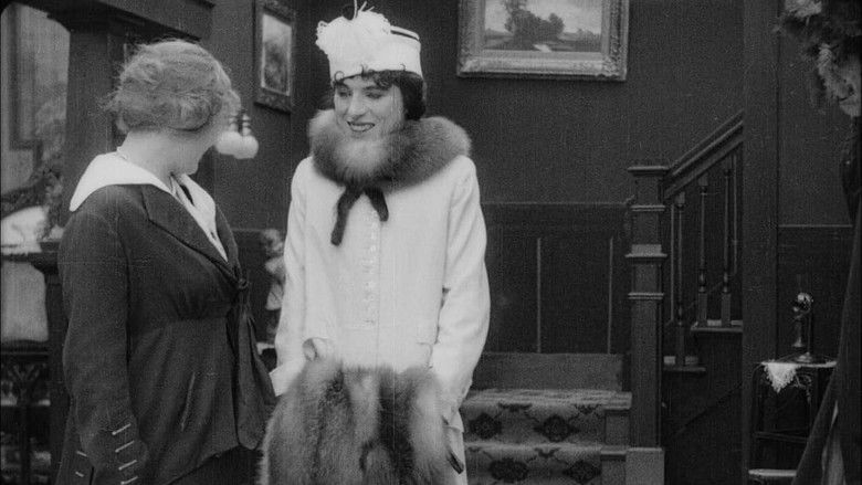 кадр из фильма Женщина