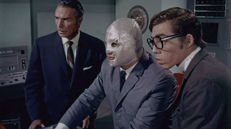 кадр из фильма Santo en El tesoro de Drácula