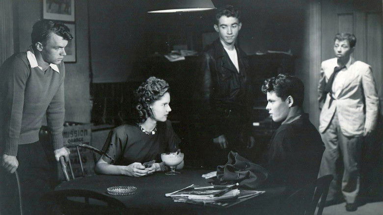 кадр из фильма Dangerous Years