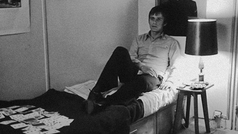 кадр из фильма Человек, который спит