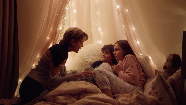 кадр из фильма Grandma Dearest