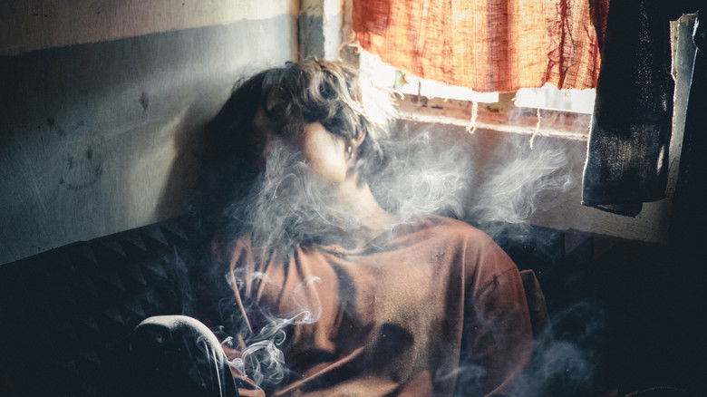 кадр из фильма 2202