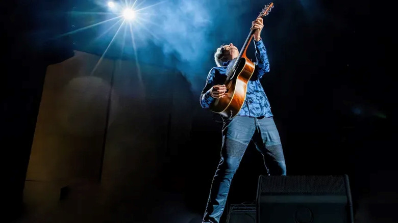 кадр из фильма Tommy Emmanuel (CGP): Live at the Sydney Opera House