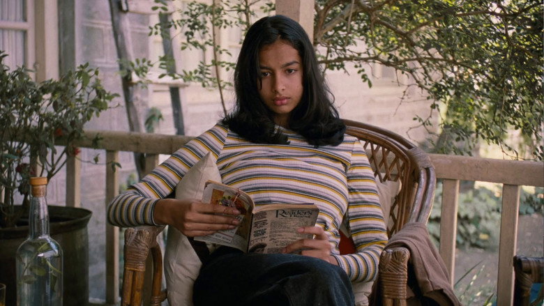 кадр из фильма जुगनूमा