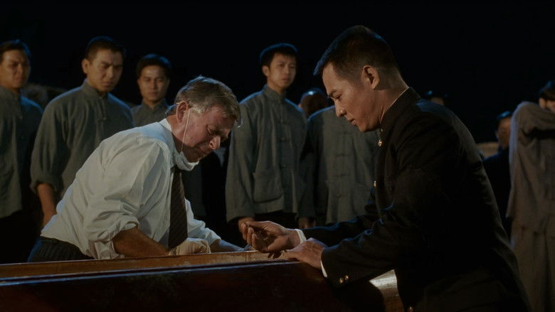 кадр из фильма Кулак легенды