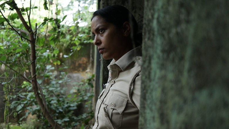 кадр из фильма Сантош