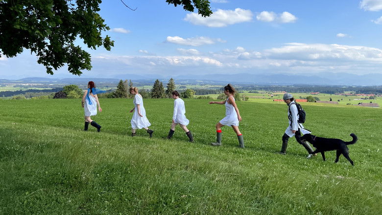 кадр из фильма Überall gibt es ein Hausen