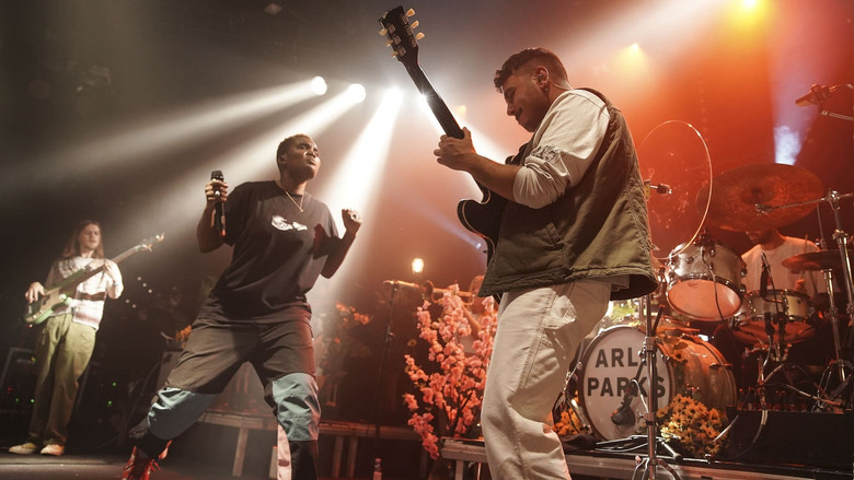 кадр из фильма Arlo Parks en Concert au Trabendo