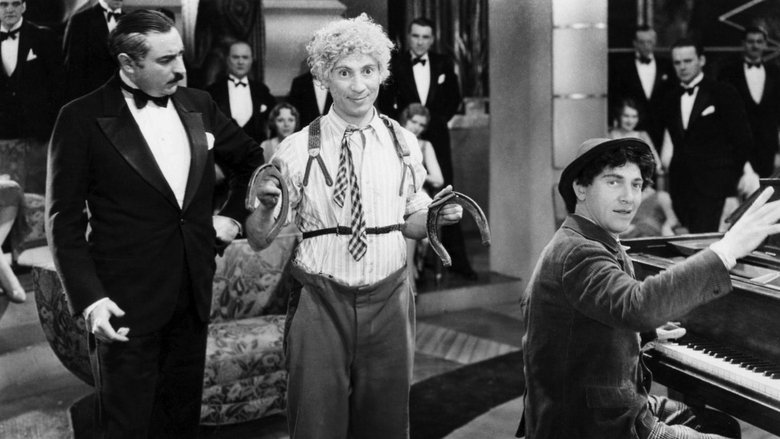 кадр из фильма Воры и охотники