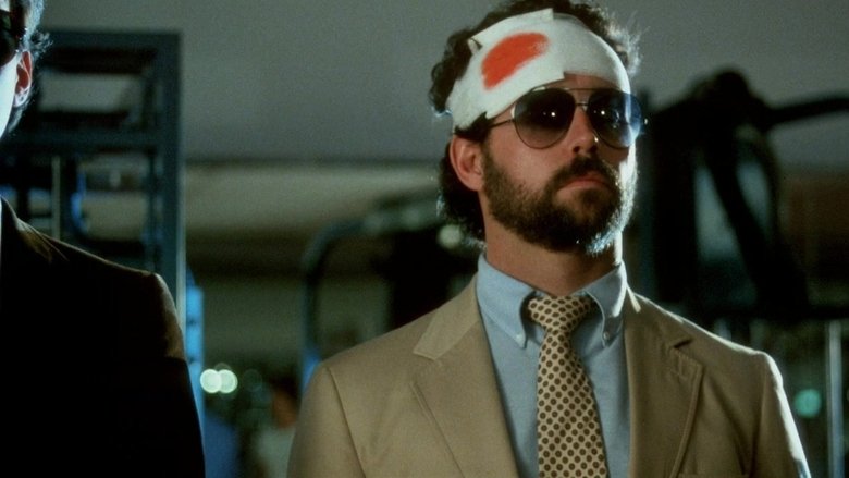 кадр из фильма Связь через Майами