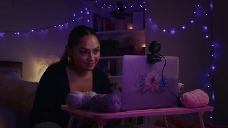 кадр из фильма you are seen.