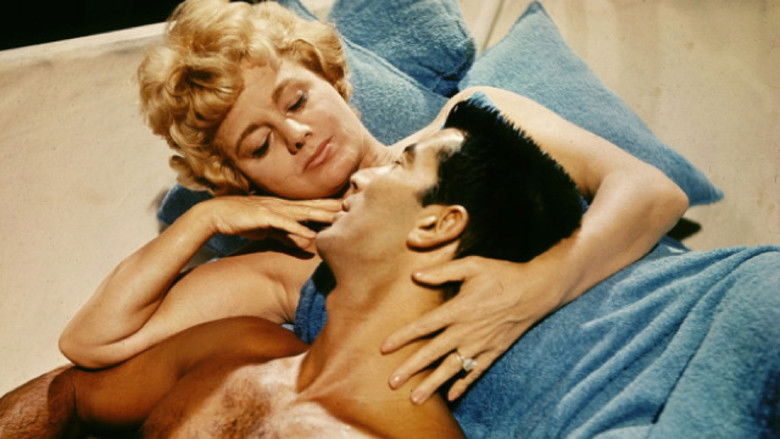 кадр из фильма Доклад Чепмена