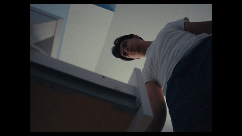 кадр из фильма In Blue