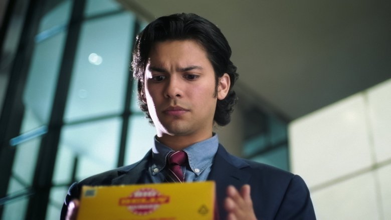 кадр из фильма Синий Жук