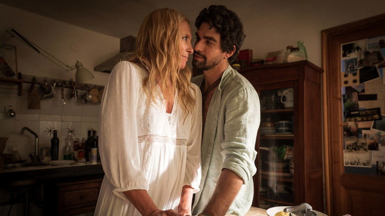 кадр из фильма Мама мафия