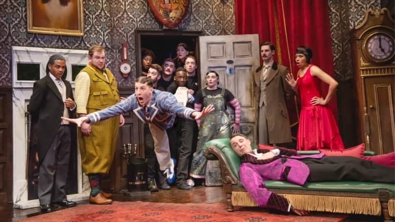 кадр из фильма The Play That Goes Wrong