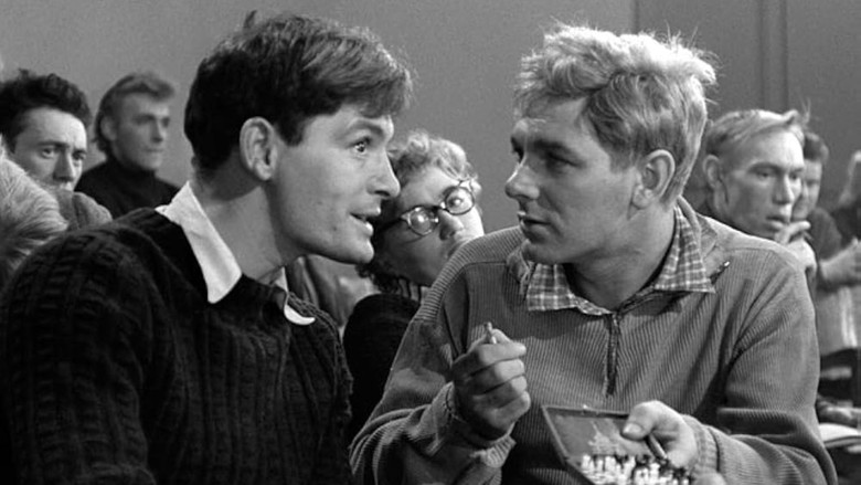 кадр из фильма Иду на грозу