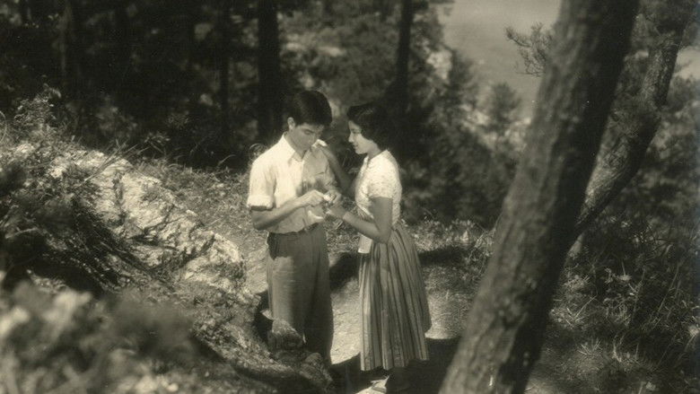 кадр из фильма Шум прибоя