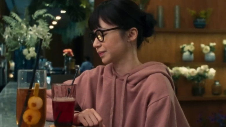 кадр из фильма Отель разбитых сердце