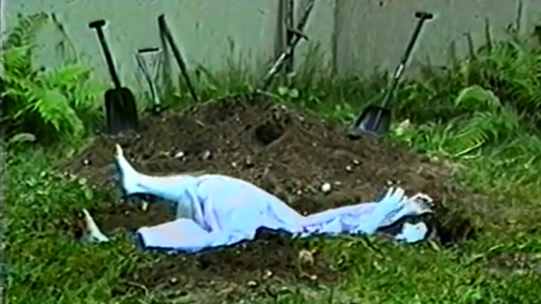 кадр из фильма Omophagia Butoh Mother's Day