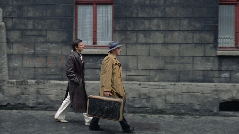 кадр из фильма Нежность волков