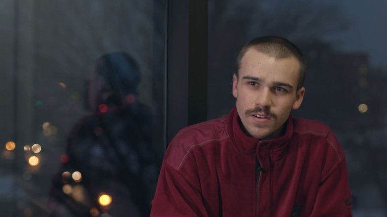 кадр из фильма Niaise pas avec la Puck