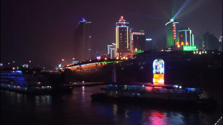 кадр из фильма 沿江而上