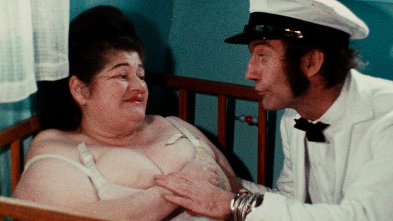 кадр из фильма Розовые фламинго