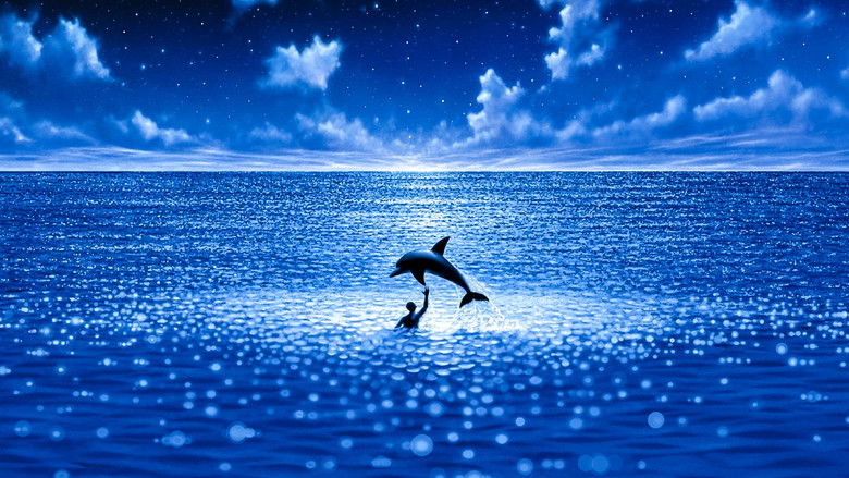 кадр из фильма Голубая бездна