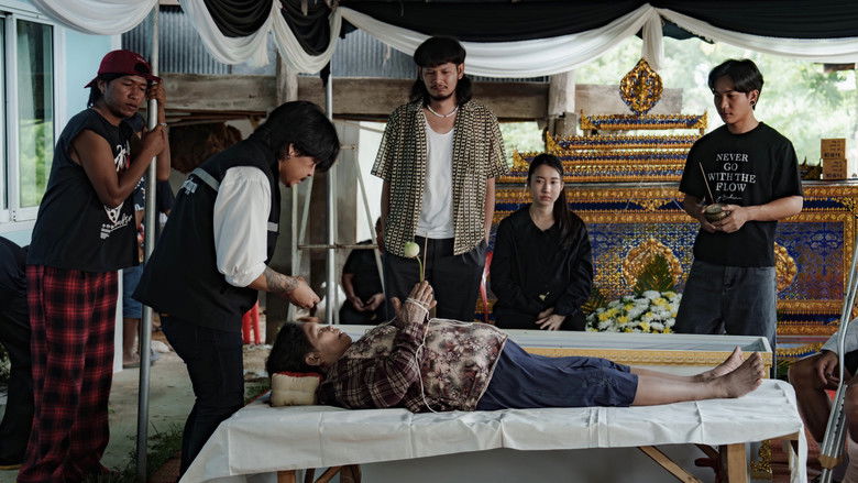 кадр из фильма สัปเหร่อ 2 โลกหลังความตาย