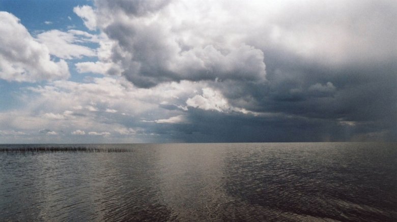 кадр из фильма 13 Lakes