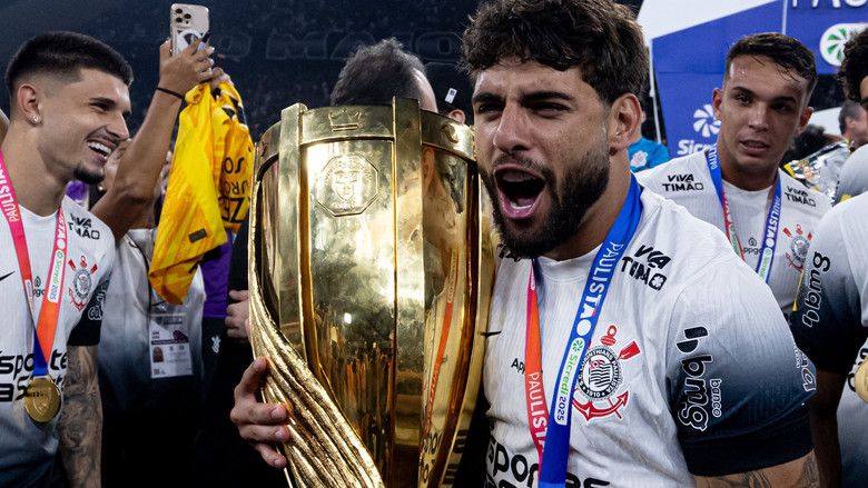 кадр из фильма Bastidores da Loucura