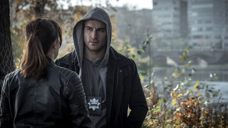 кадр из фильма Слуги войны