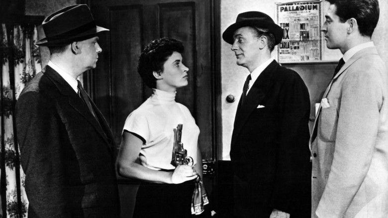 кадр из фильма The Blue Parrot