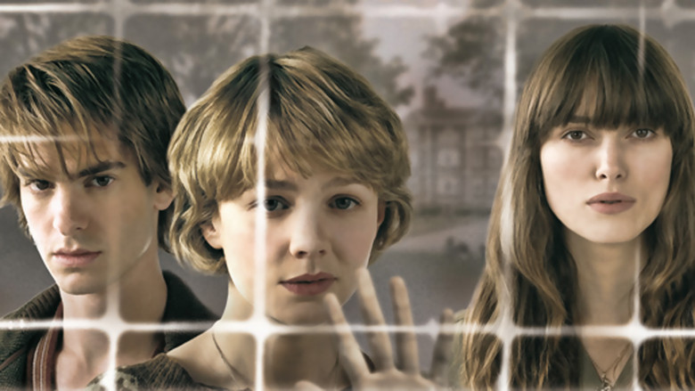 кадр из фильма Не отпускай меня