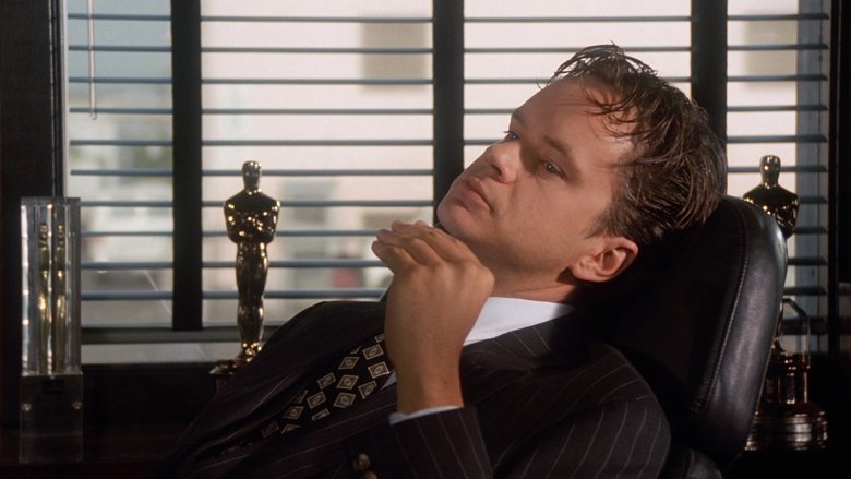 кадр из фильма Игрок