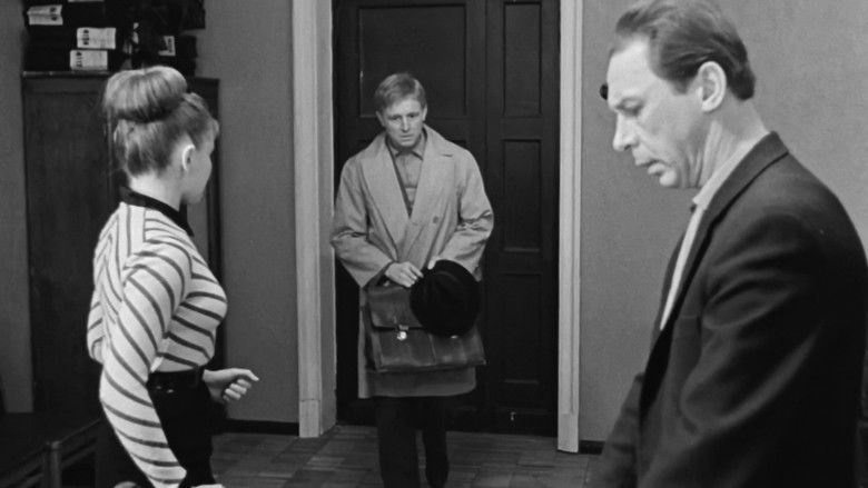 кадр из фильма Берегись автомобиля