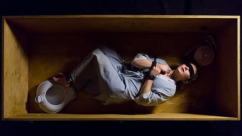 кадр из фильма Девушка в ящике